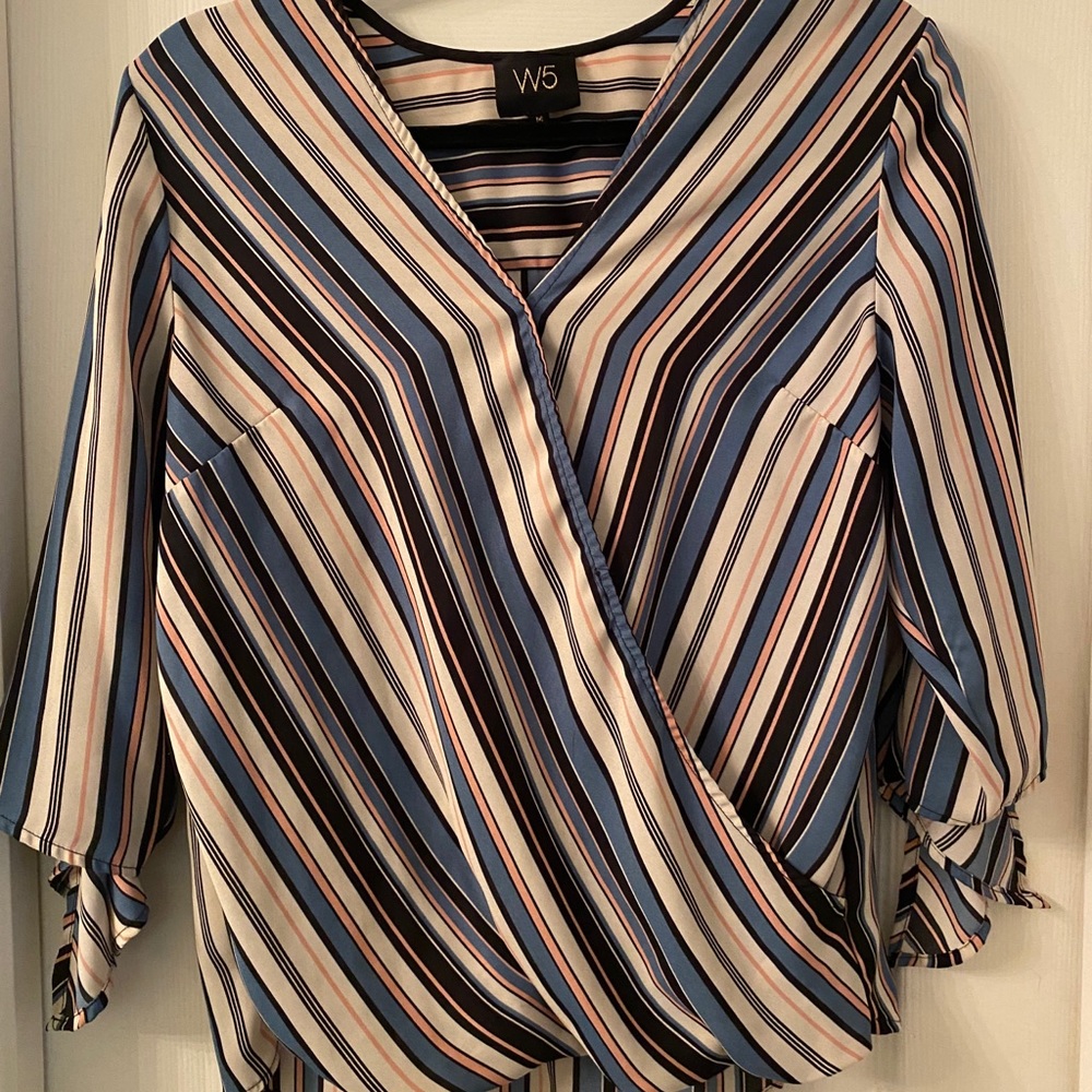 WM 3/4 Sleeve Top with Tie Sleeves